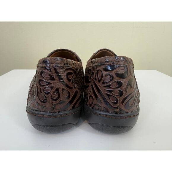 BOC Born Concept Brown Embossed Leather Clog Shoes Size 7.5M Slip-On Comfort - Picture 4 of 6